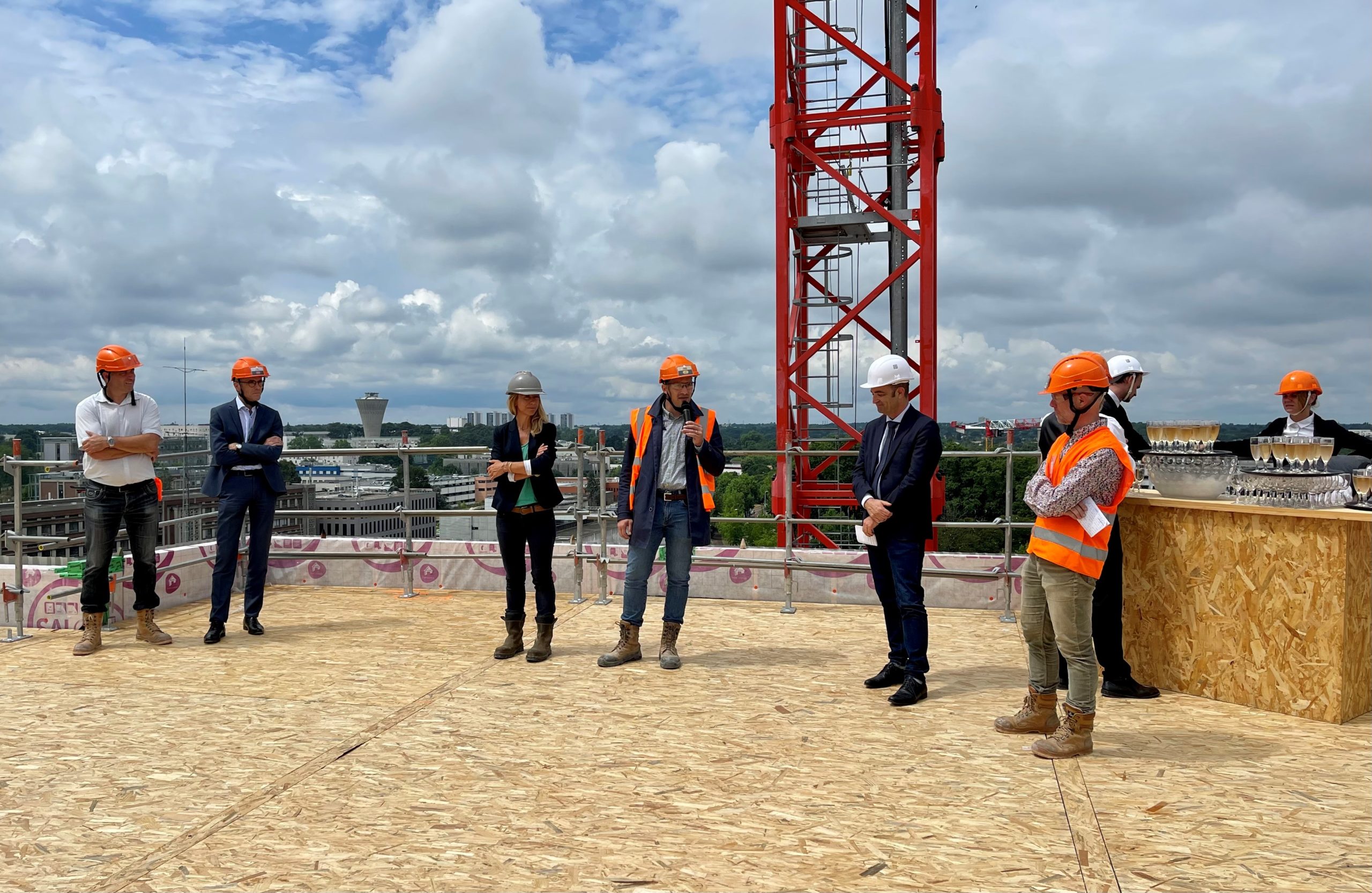 Visite du chantier de surélévation du crous de talence à Bordeaux