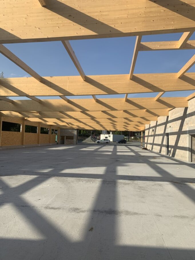 Fabrication des murs à ossature bois pour le magasin Aldi de Graulhet