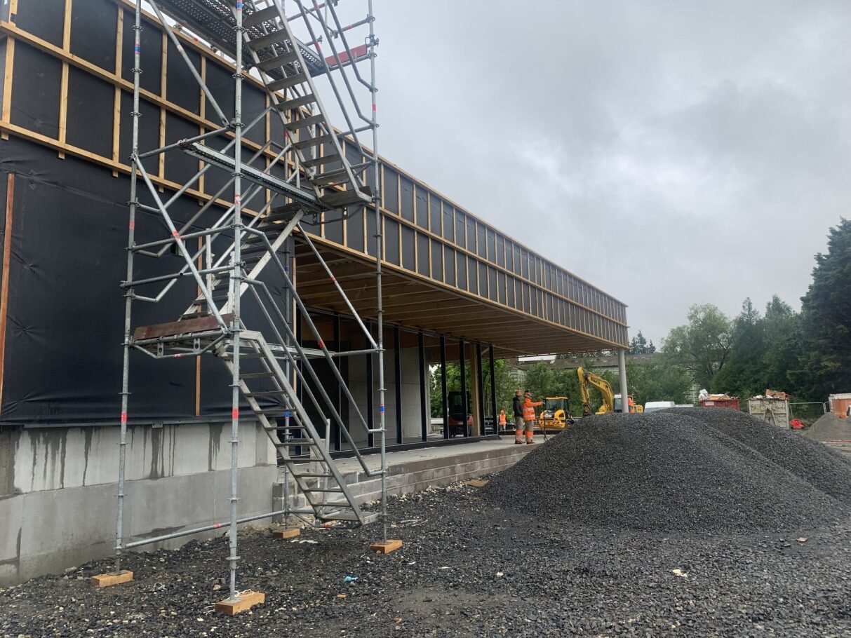 Pose et fabrication des murs à ossature bois pour le magasin Aldi de Saint Quentin