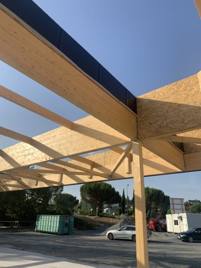 Fabrication des murs à ossature bois pour le magasin Aldi de Graulhet