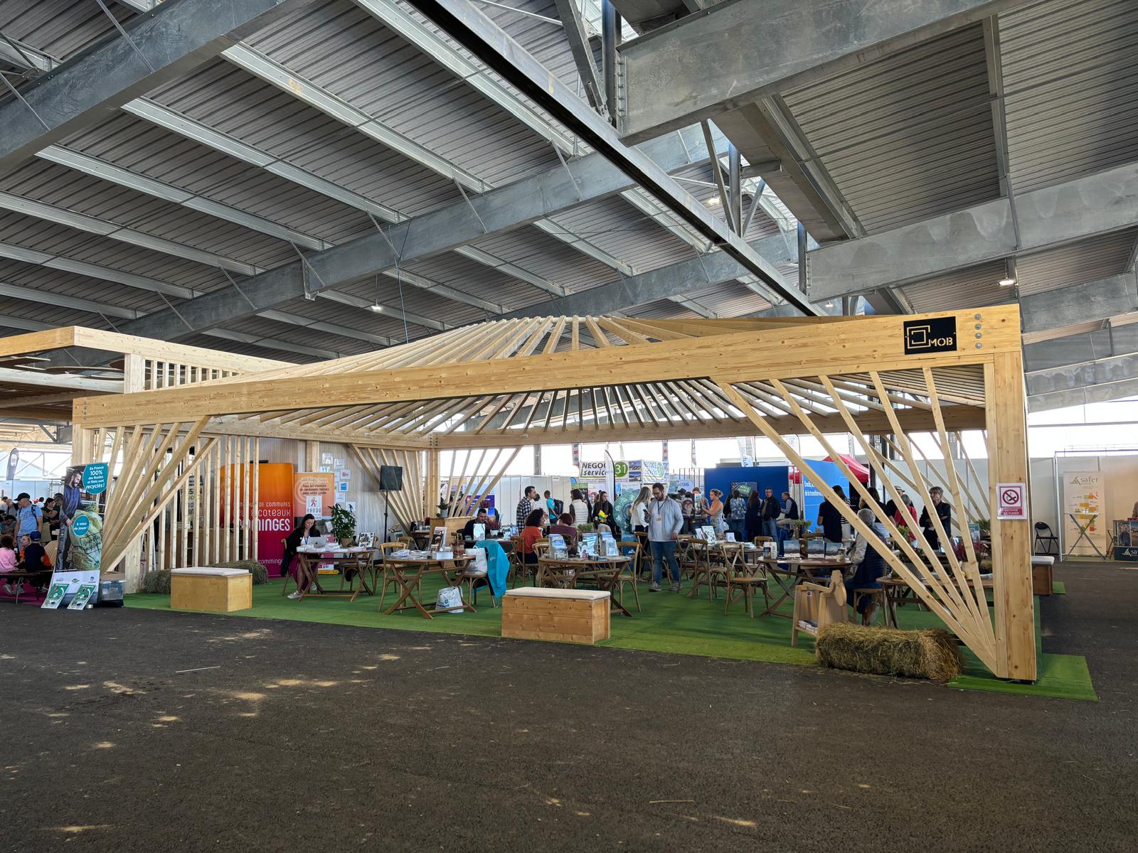 agora C MOB stand Pyrénéennes